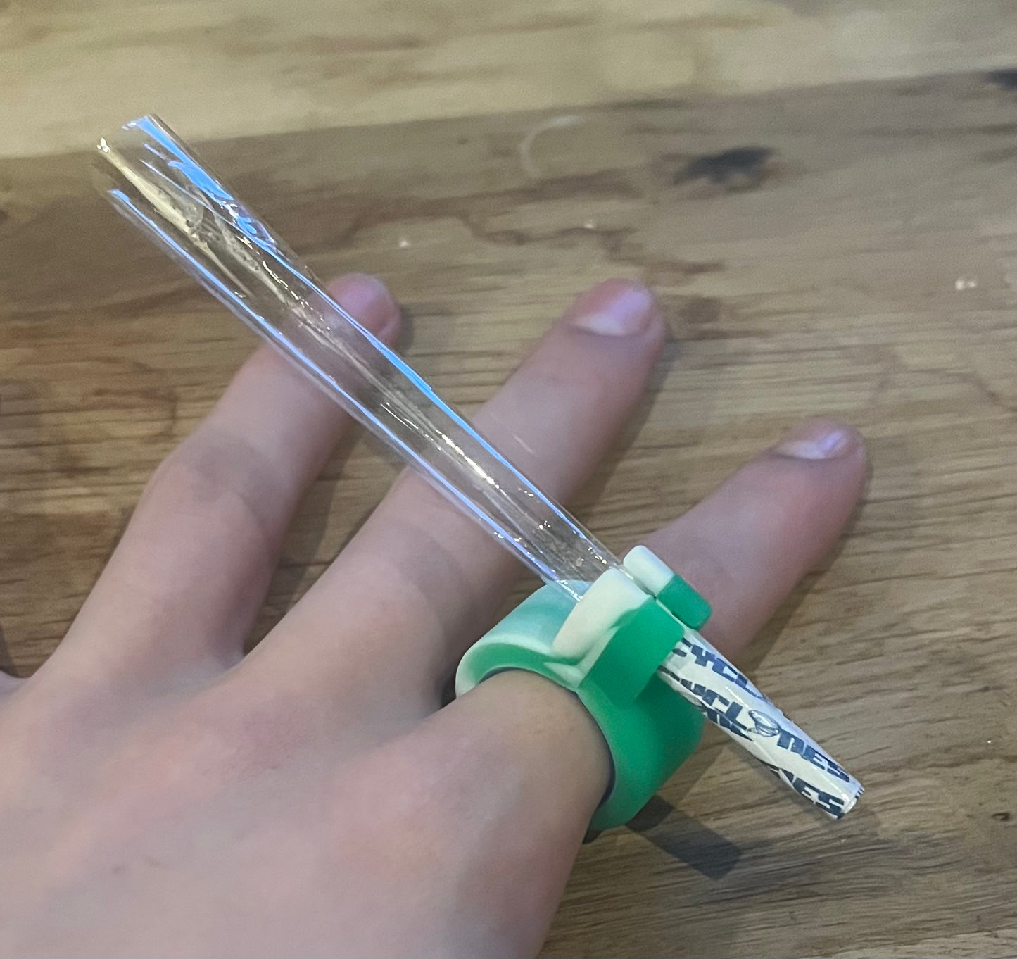 J Houder Ring
